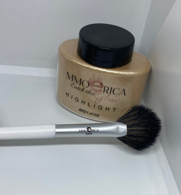 Lana Highlight Brush